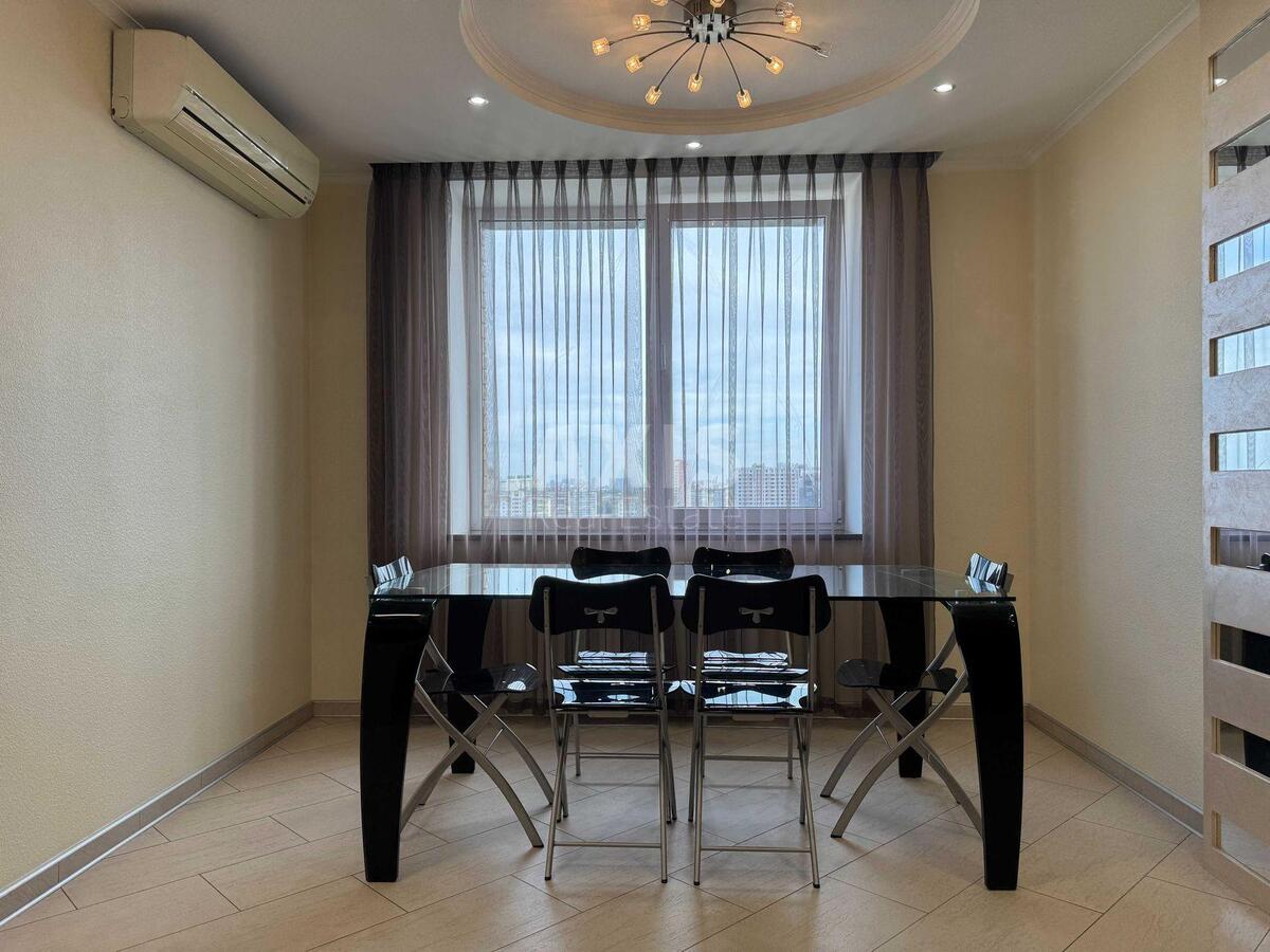 3k apartment vul. Irpins'ka 69А595601