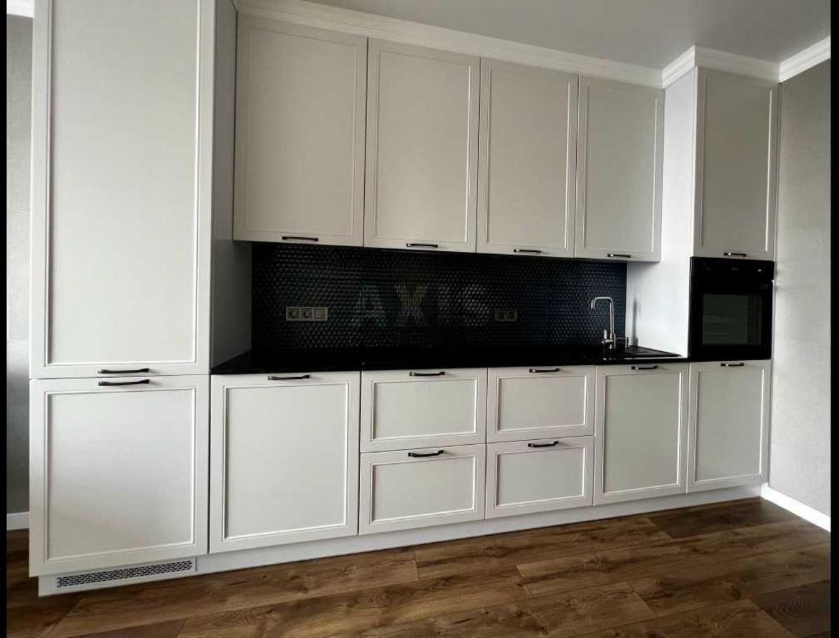 1k apartment nab. Dniprovs'ka 18