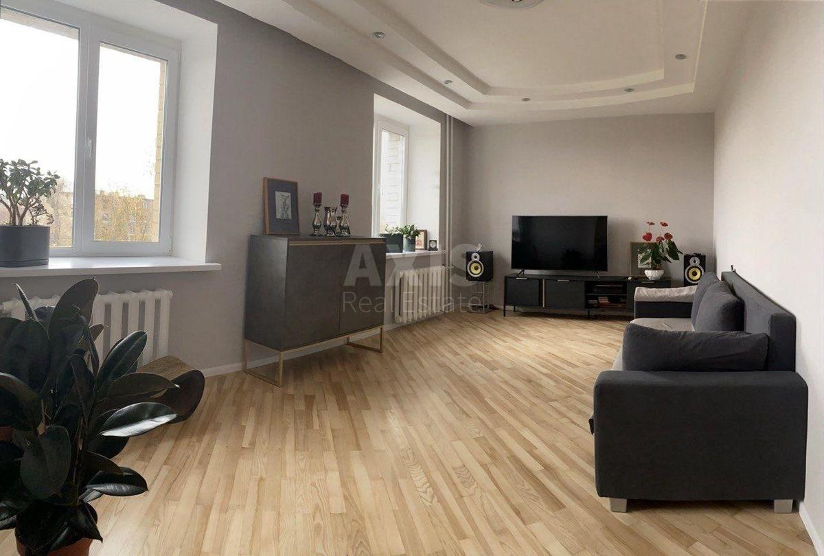3k apartment vul. Verhovyncja Vasylja 10