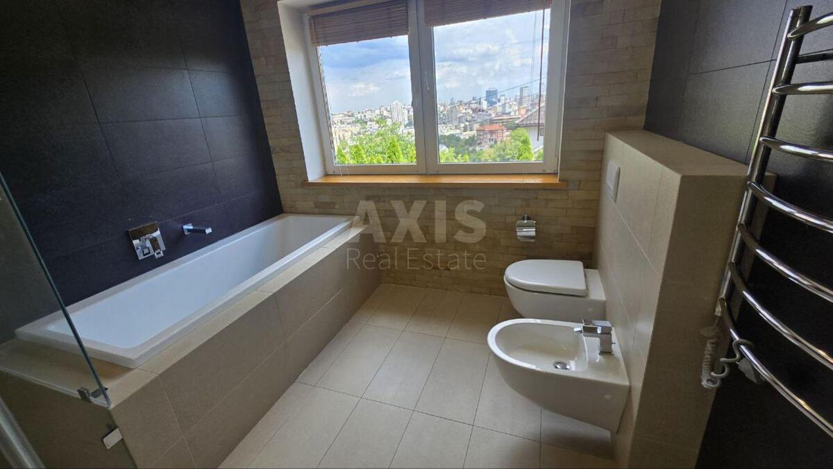 Дoм ул. Локомативная, 315м2, город Киев6135813