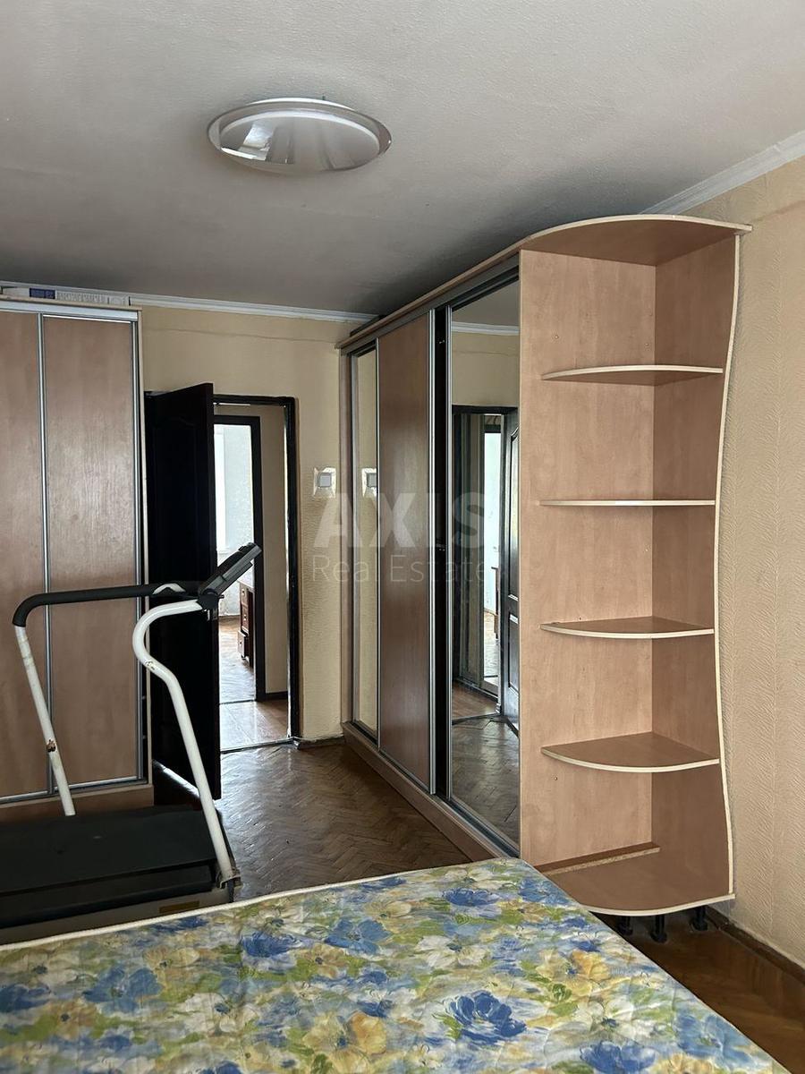3k apartment vul. Pryvokzal'na 82