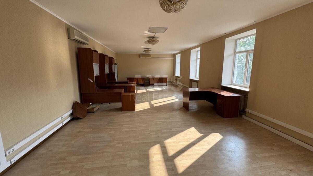 Объект торговли ул. Липковского Василия Митрополита 37Б, 45м2