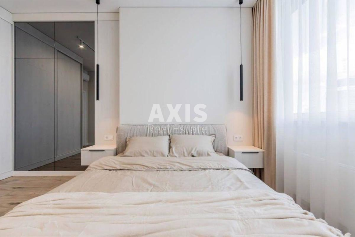 1k apartment pl. Peremogy 1114