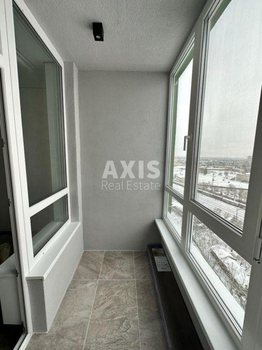 3k apartment vul. Kahovs'ka 62а7