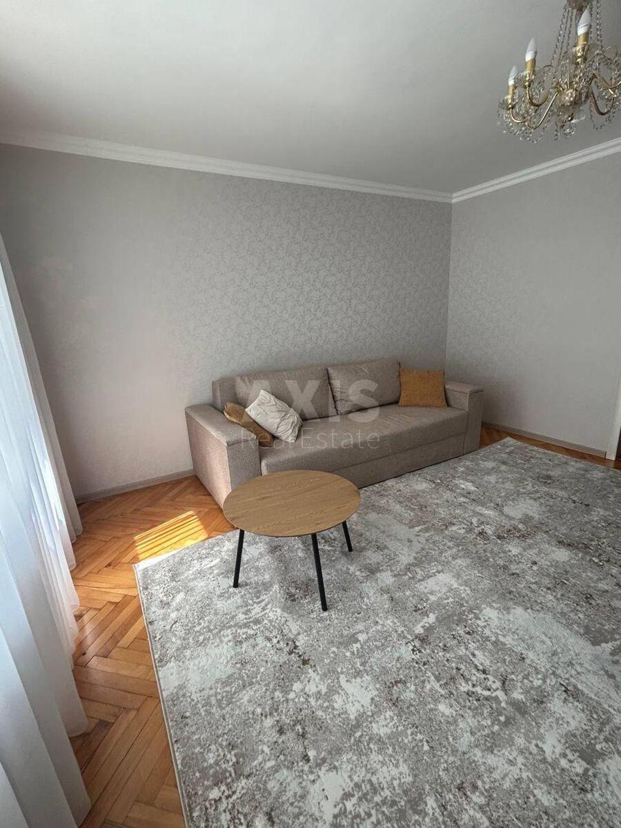 4k apartment vul. Kopernyka 16Б4