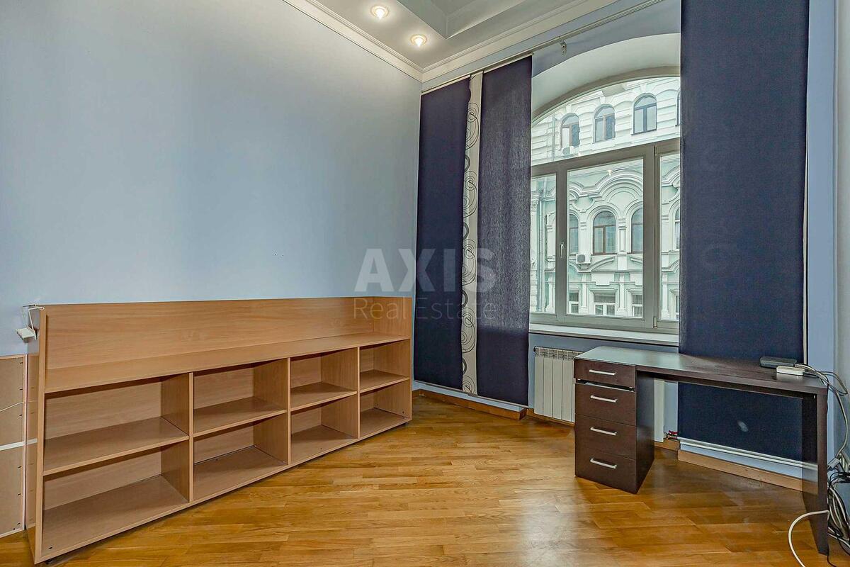 3k apartment pl. Myhajlivs'ka 195765110