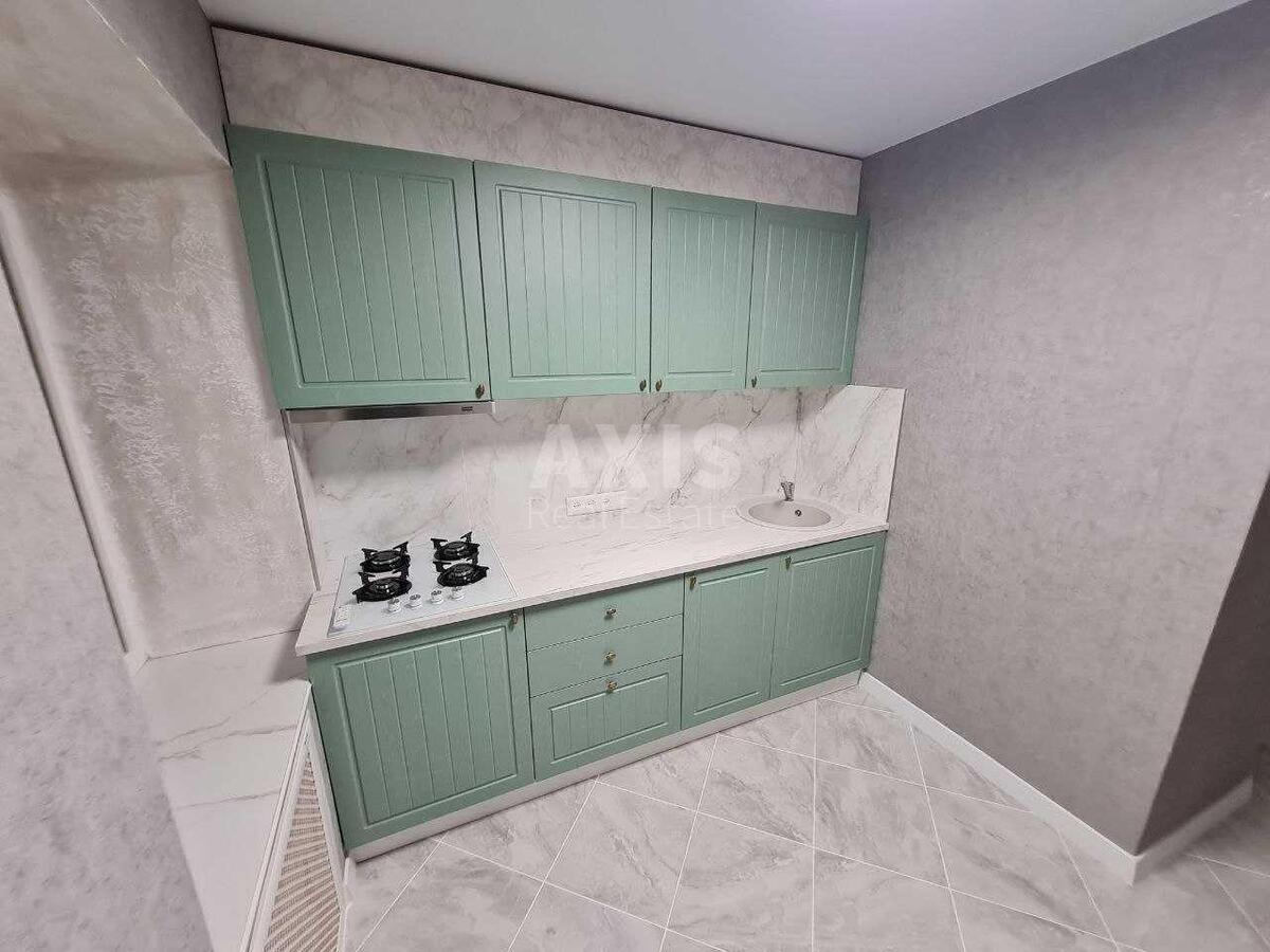 2k apartment vul. Kostjantynivs'ka 19