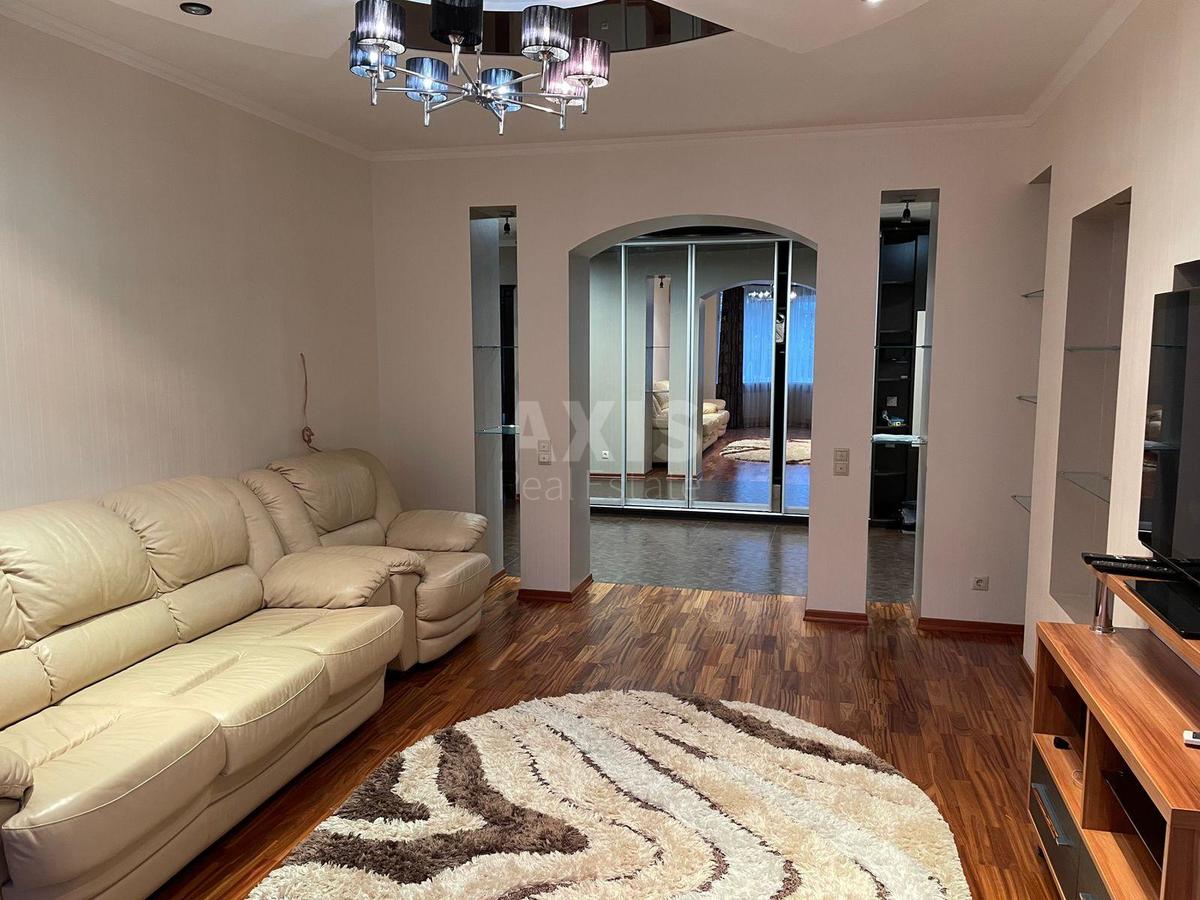 3k apartment vul. Saljutna 1Б0