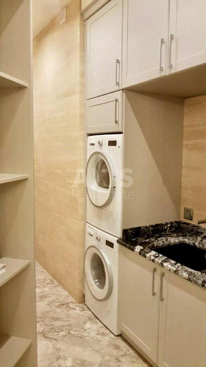 4k apartment vul. Mazepy Ivana 11Б595146