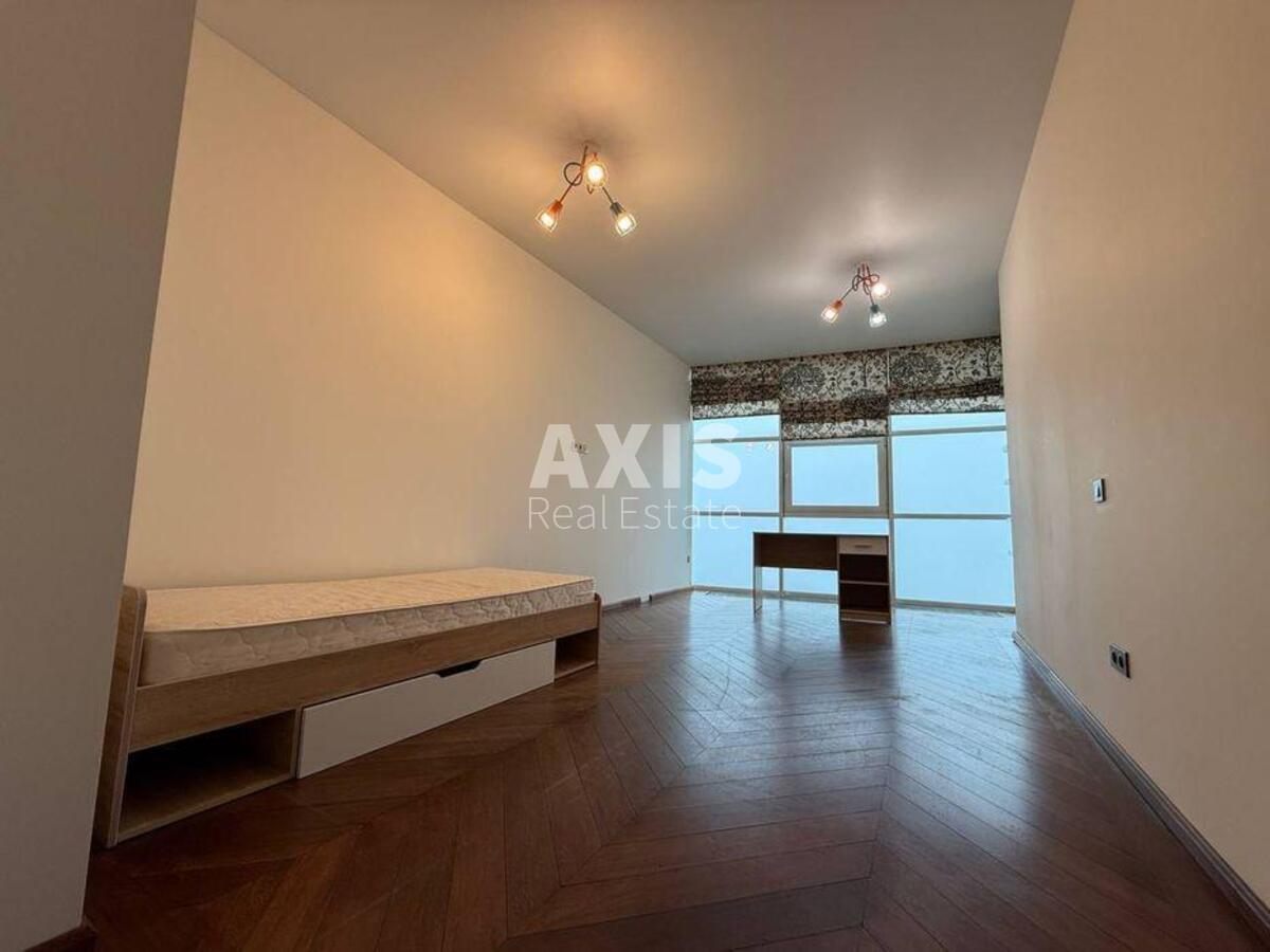 4k apartment vul. Zvirynec'ka 599