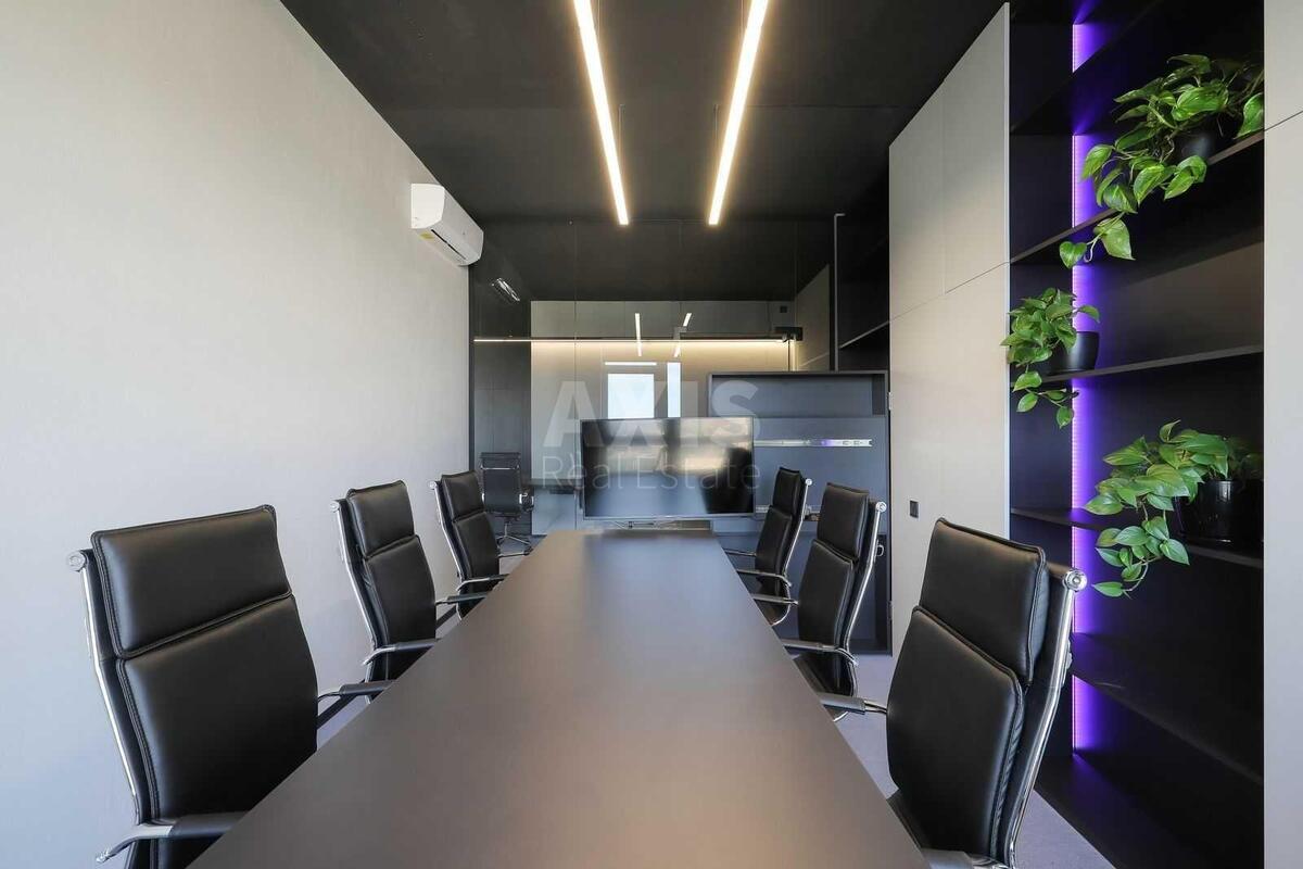 Office vul. Zhyljans'ka 68, 100m2584100