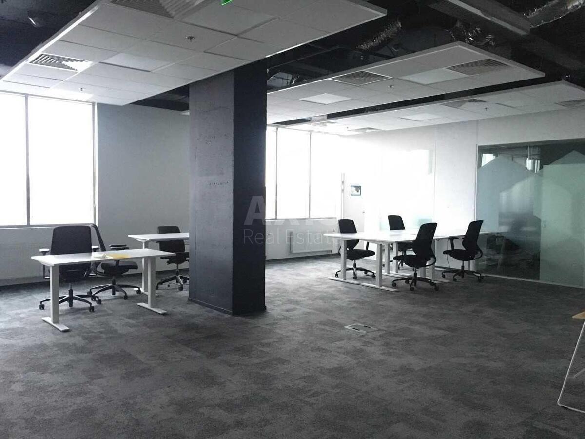 Office vul. Moskovs'ka 32/2, 540m22