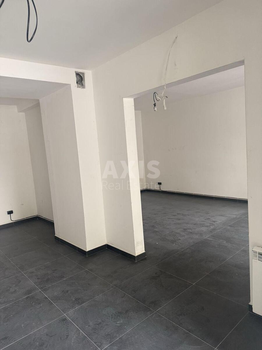 Trade object vul. Smolycha Jurija 6, 52m24