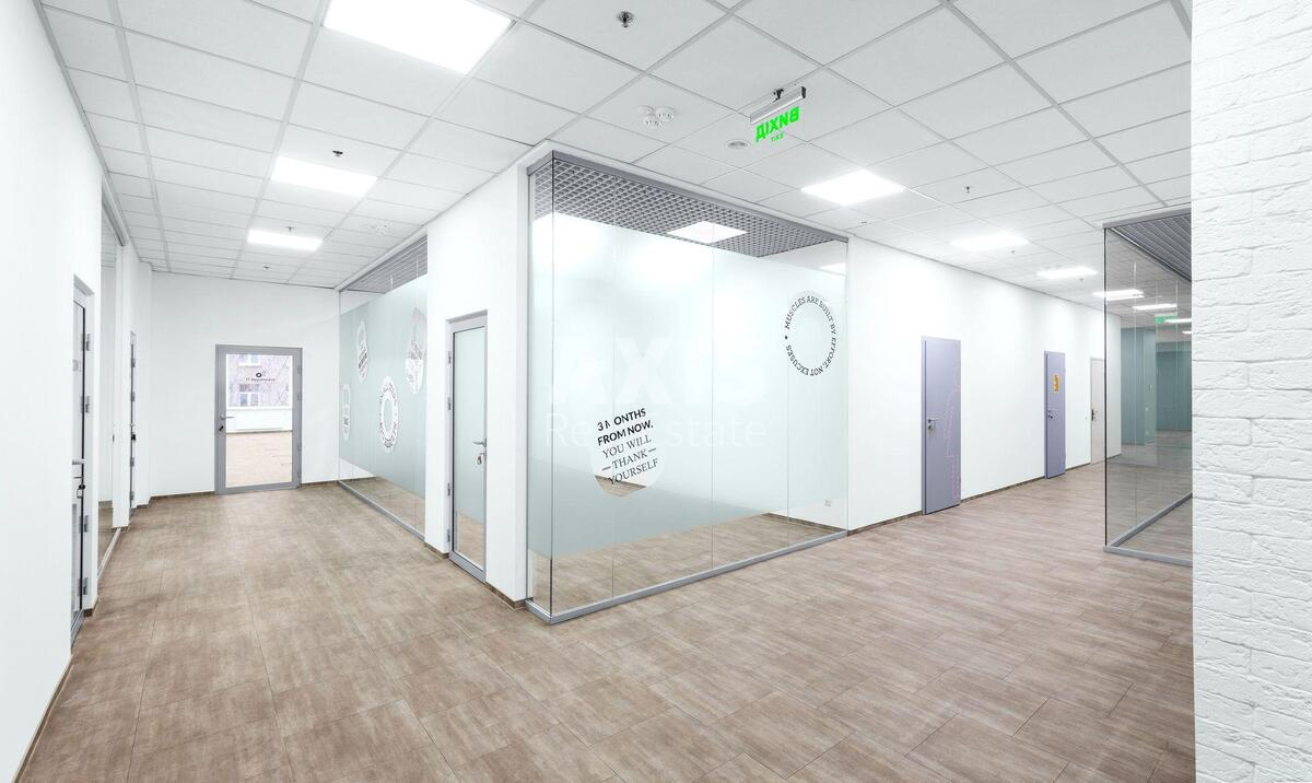 Office vul. Zhyljans'ka 75, 1900m2570402
