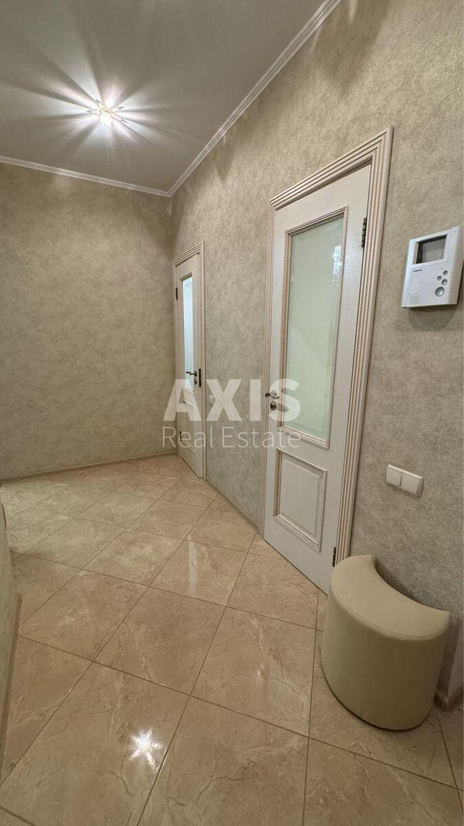 3k apartment vul. Yulia Zdanovska 46/15