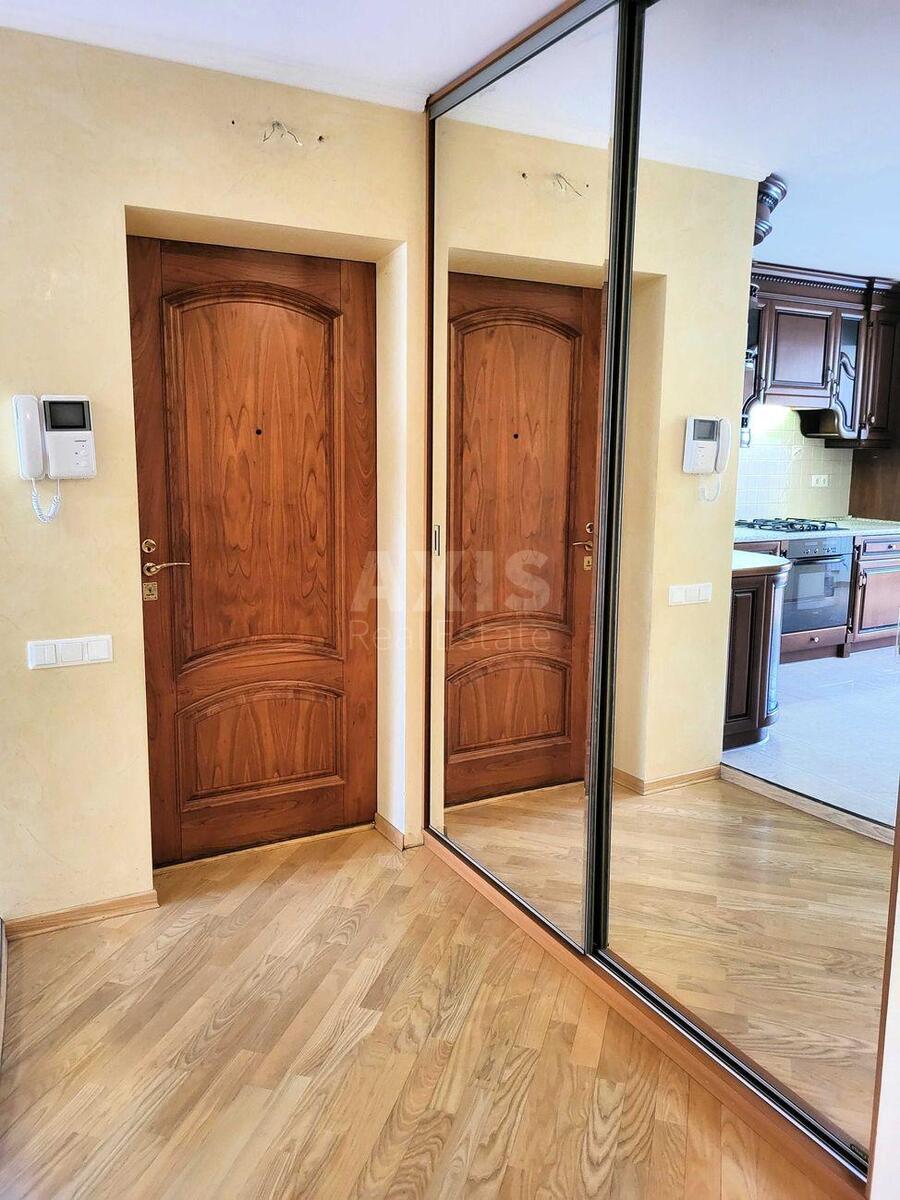 3k apartment vul. Dragomanova 175