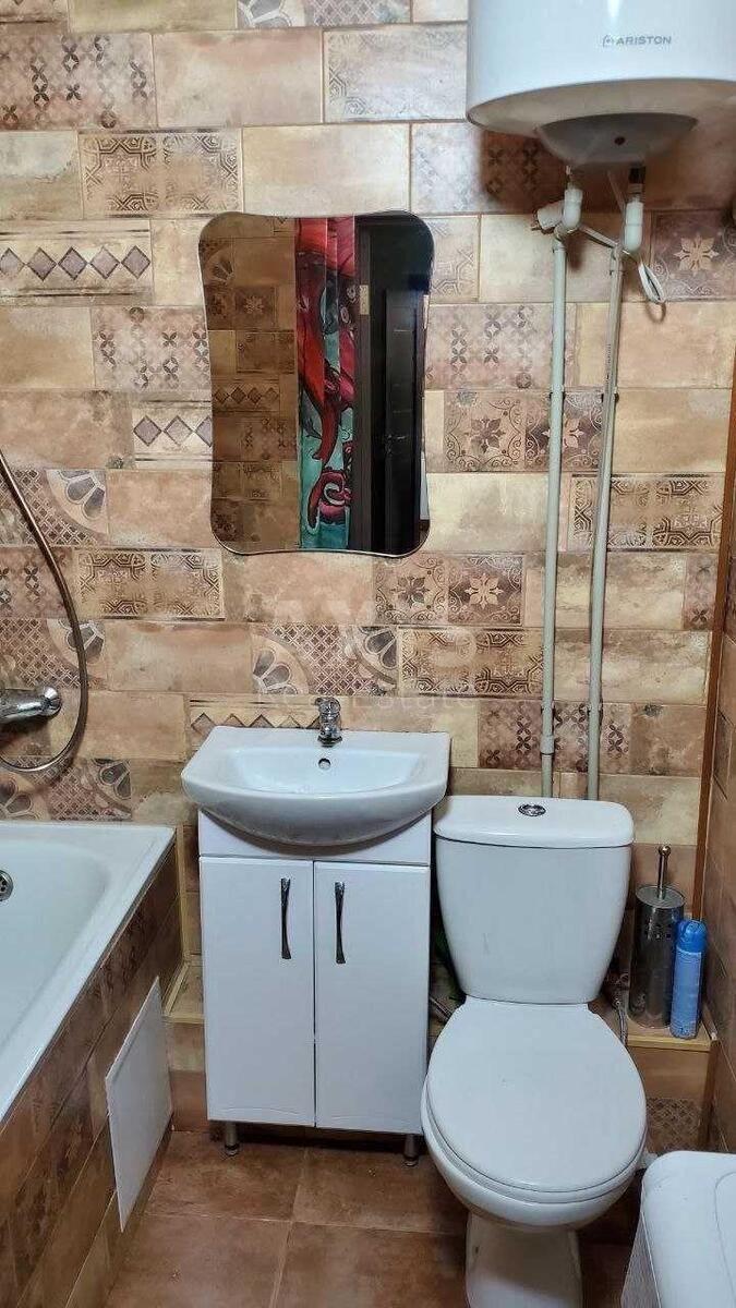 1k apartment vul. Krushel'nyc'koi' Solomii' 13589426