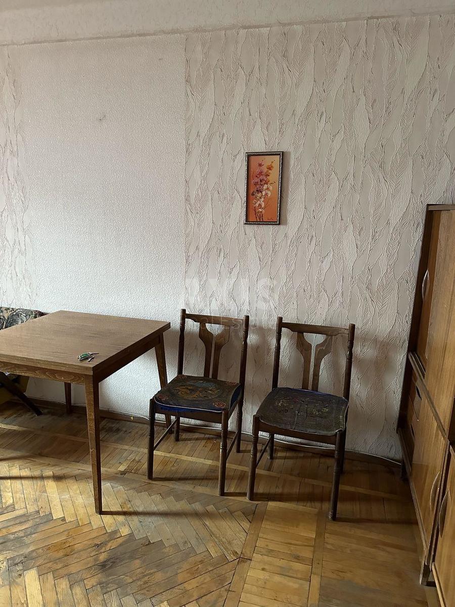 1k apartment vul. Buchmy Amvrosija 75