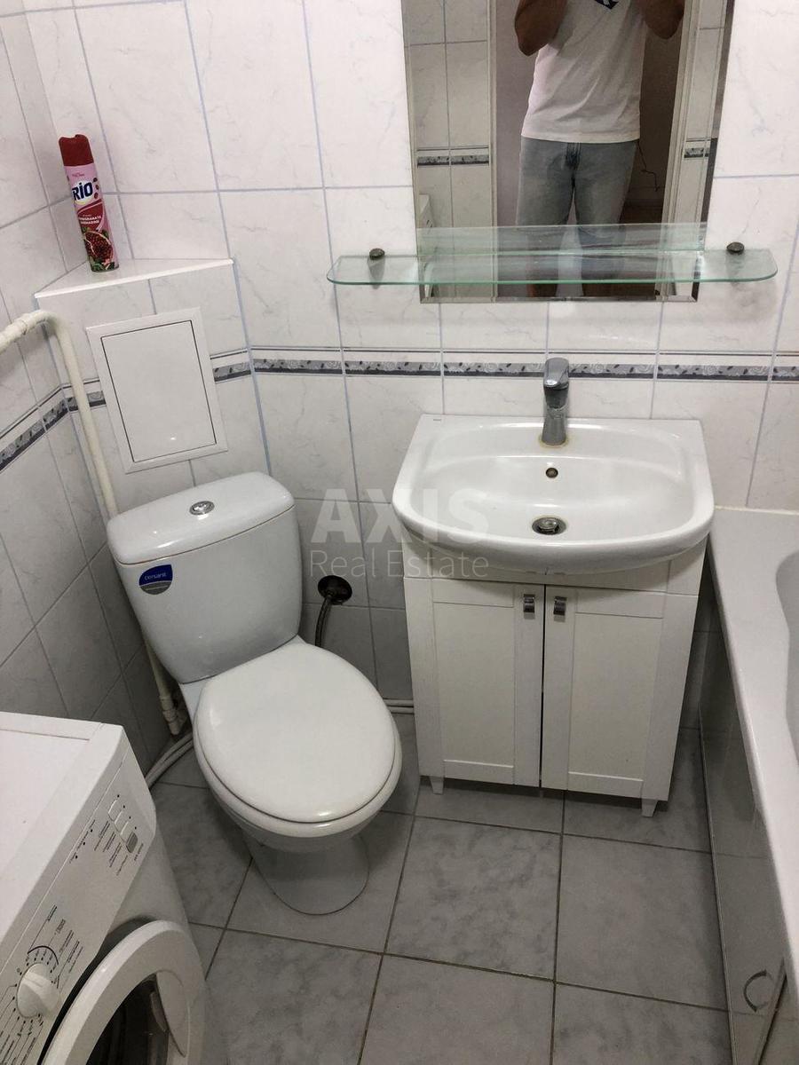 1k apartment vul. Naberezhno-Korchuvats'ka 903