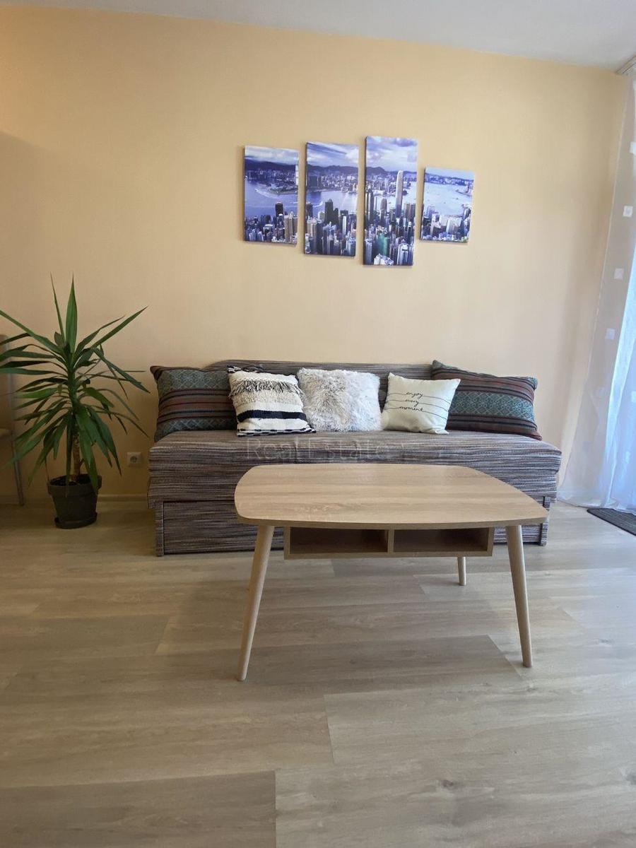 2k apartment vul. Lypkivs'kogo Vasylja Mytropolyta 16А2