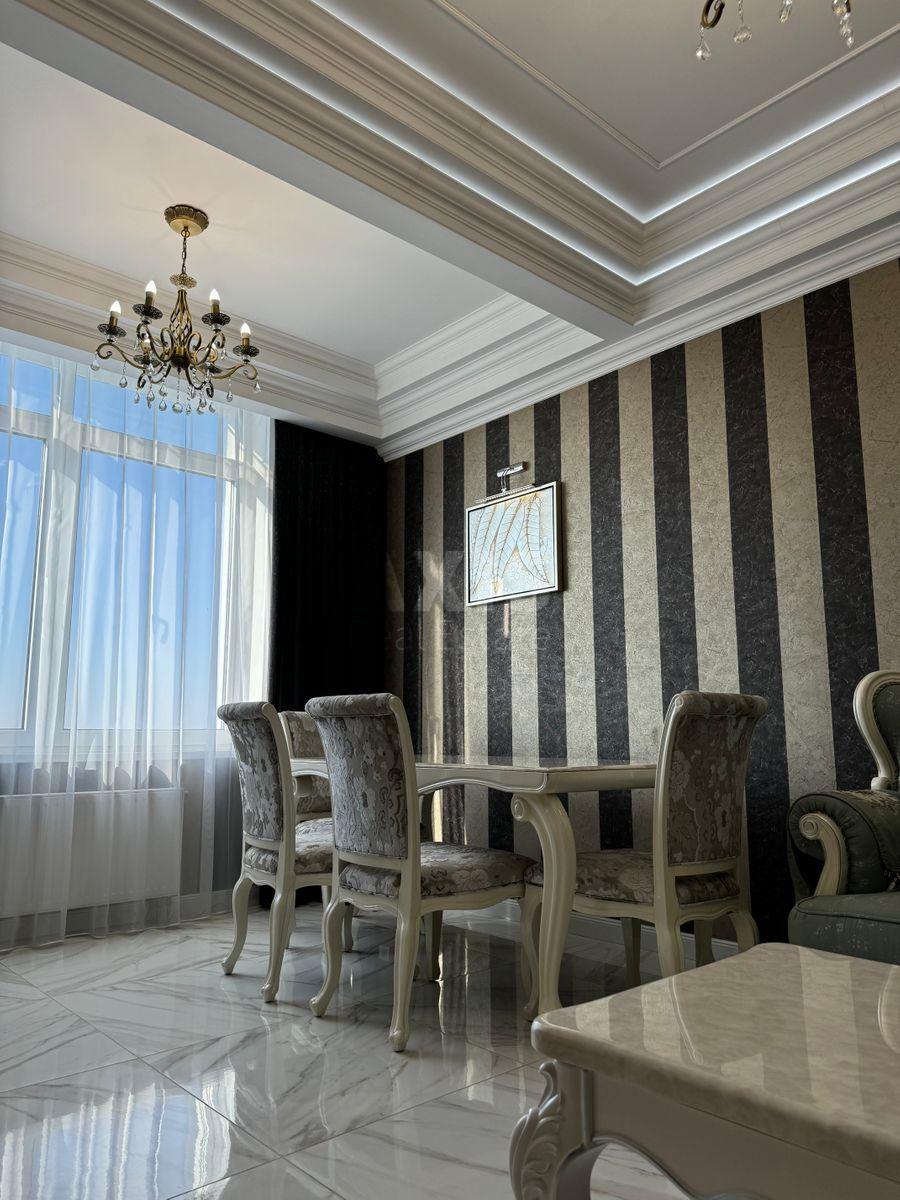 1k apartment vul. Jevgena Konoval'cja 34А3