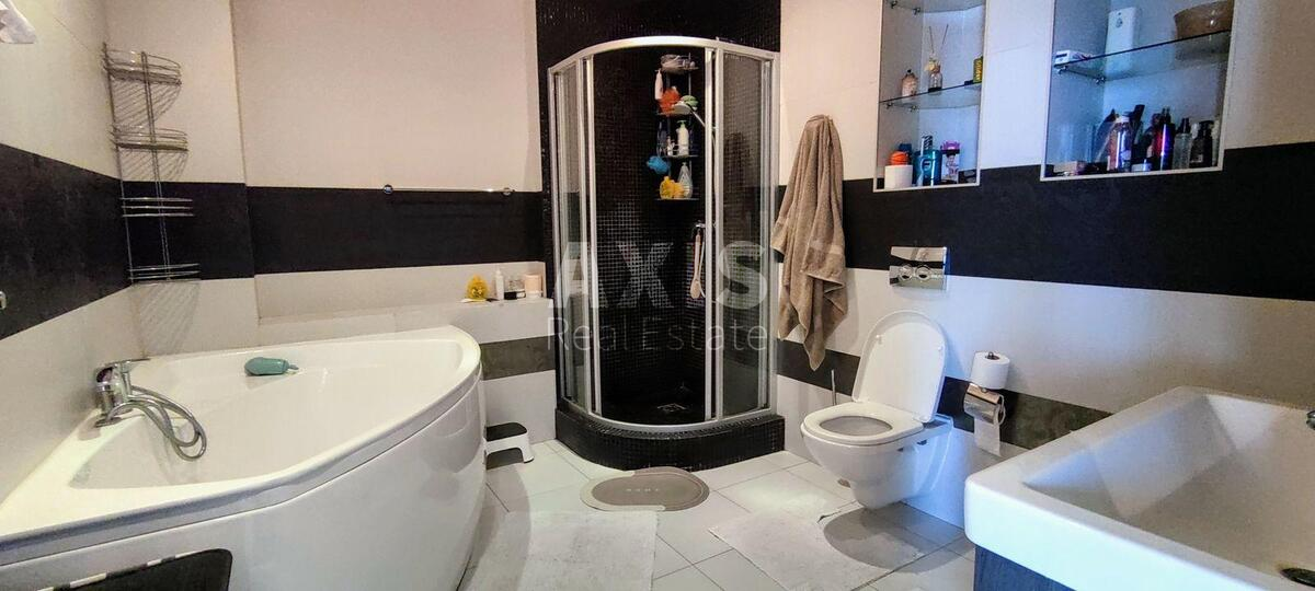 4k apartment vul. Barbjusa Anri 37/18