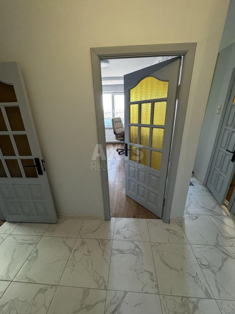 2k apartment vul. Pryrichna 27569622