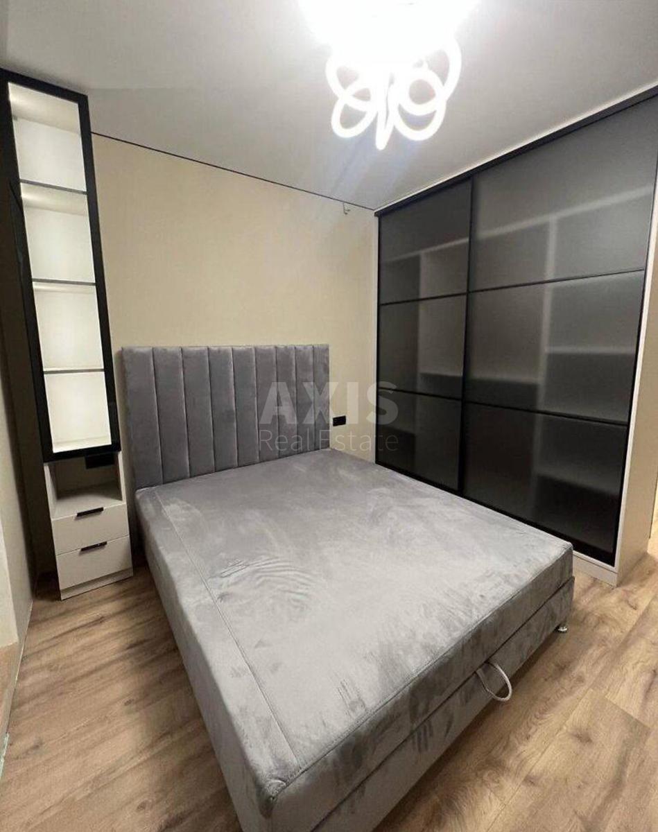 1k apartment vul. Myhajla Maksymovycha 5Б5