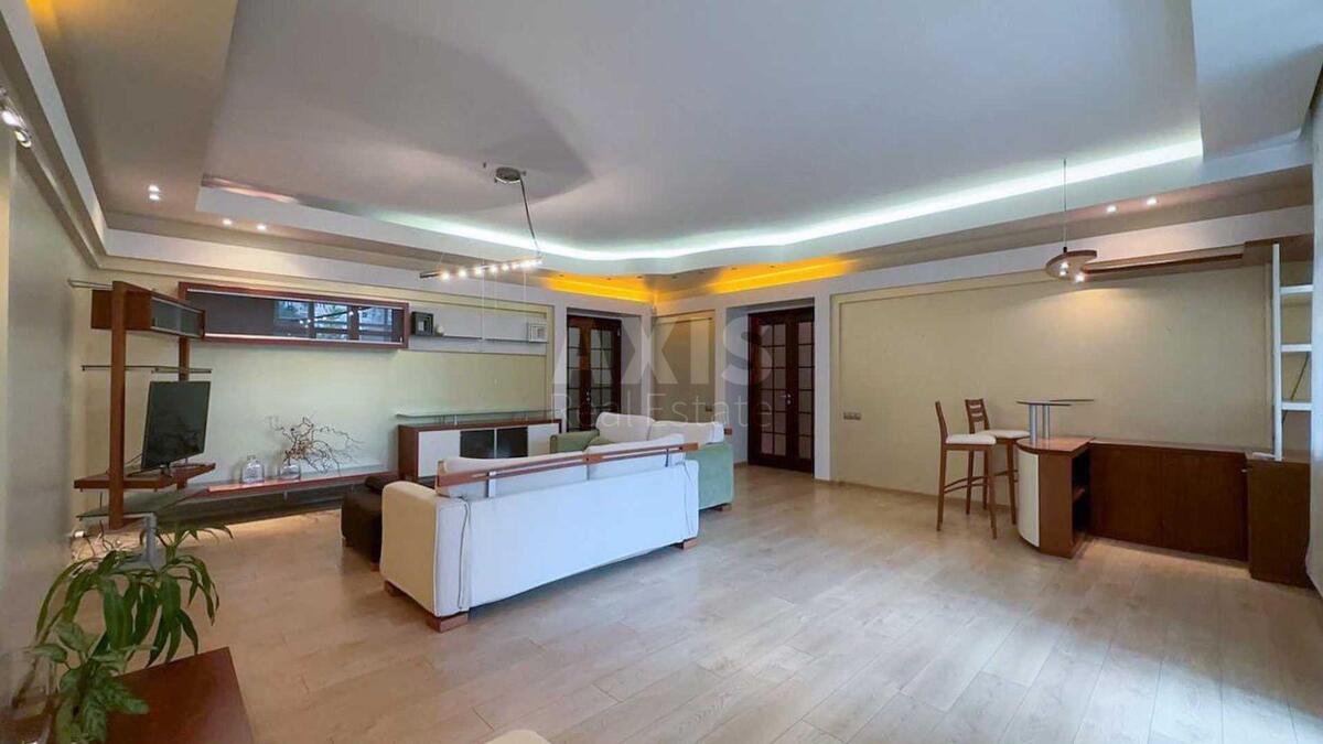 3k apartment vul. Pavlivs'ka 184