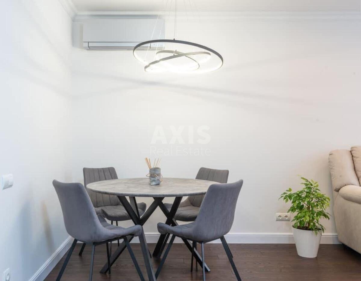 1k apartment vul. Lypkivs'kogo Vasylja Mytropolyta 37Г3