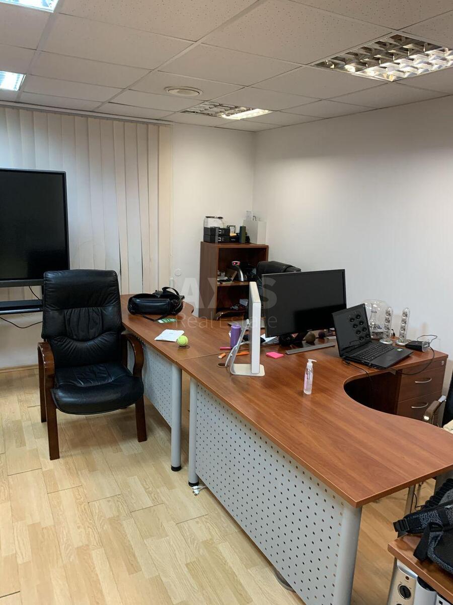 Office vul. Obolons'ka naberezhna 11, 85m2563113