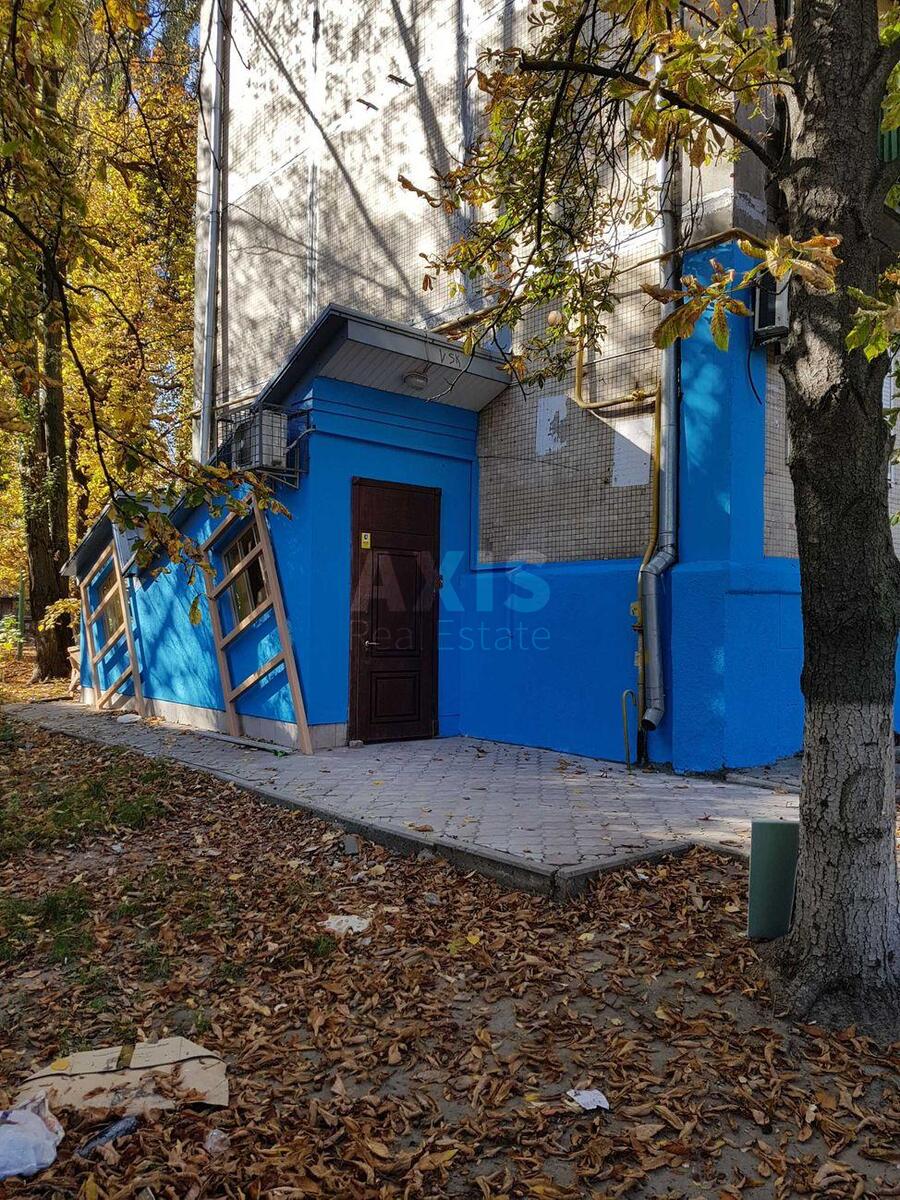 Trade object vul. Antonova Aviakonstruktora 37, 100m20