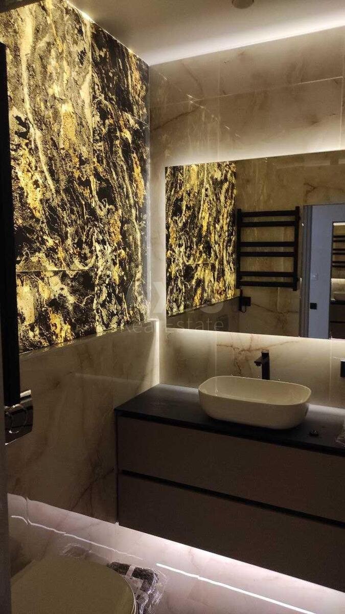 1k apartment vul. Saljutna 2Б5672816