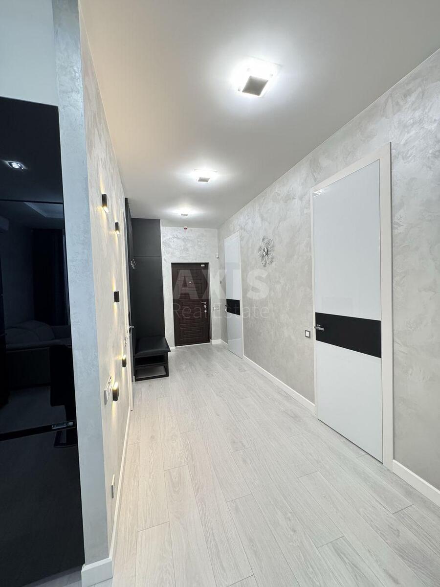 2k apartment vul. Zhyljans'ka 686