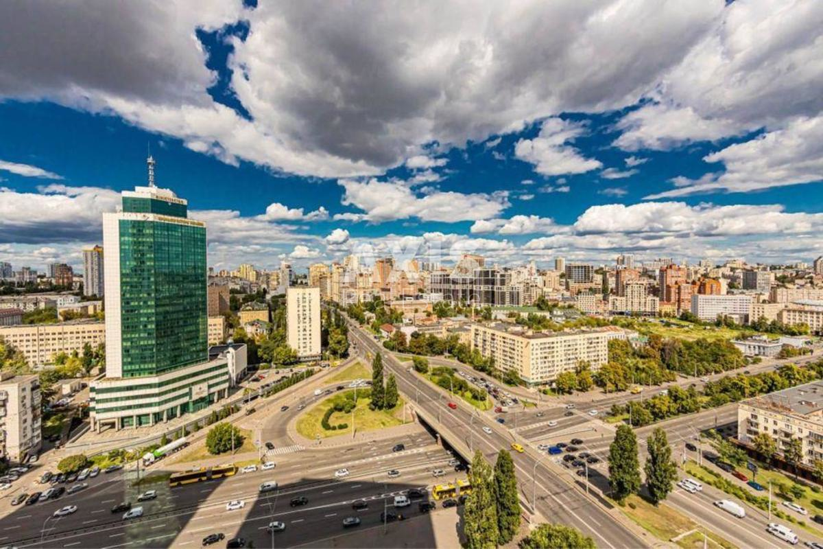 1k apartment pl. Peremogy 1115