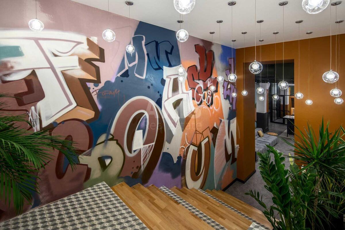 Office prov. Ohtyrs'kyj 7, 814m2580972