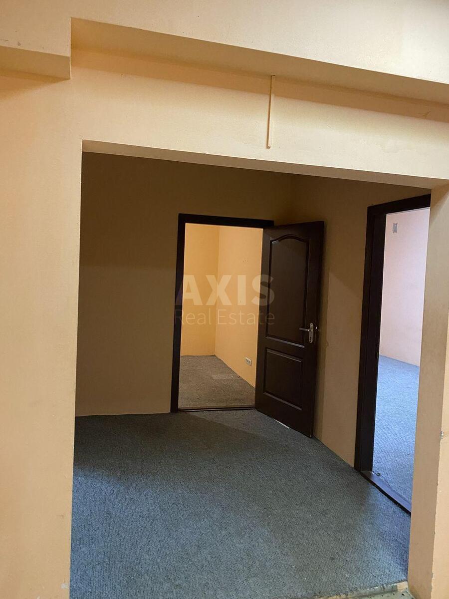 Service object vul. Zhukova Marshala 26, 240m25375710