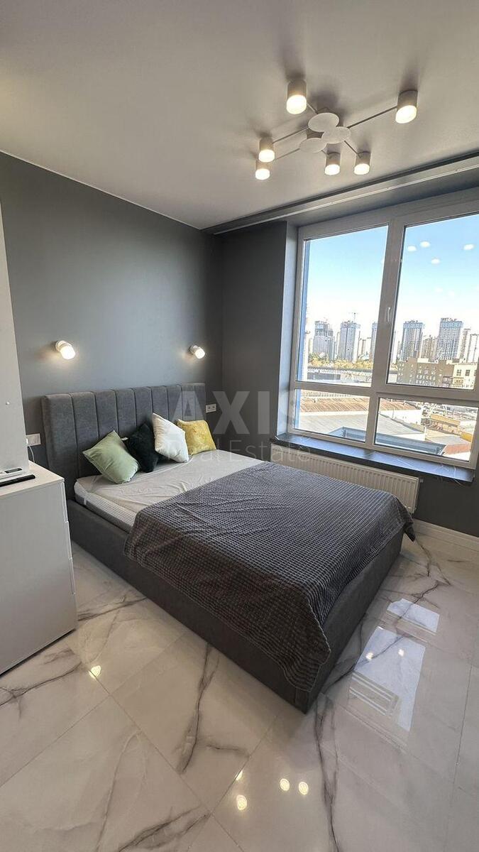 1k apartment nab. Dniprovs'ka 14573019
