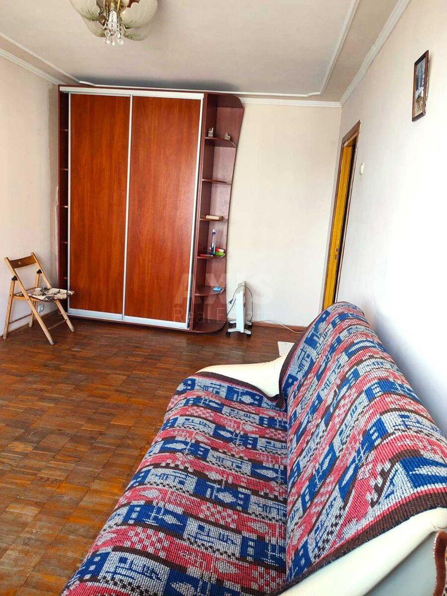 2k apartment pl. Obolons'ka 31
