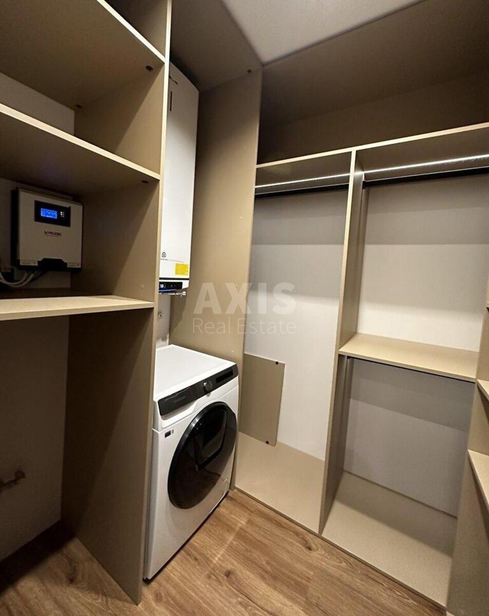 1k apartment nab. Dniprovs'ka 15Д11