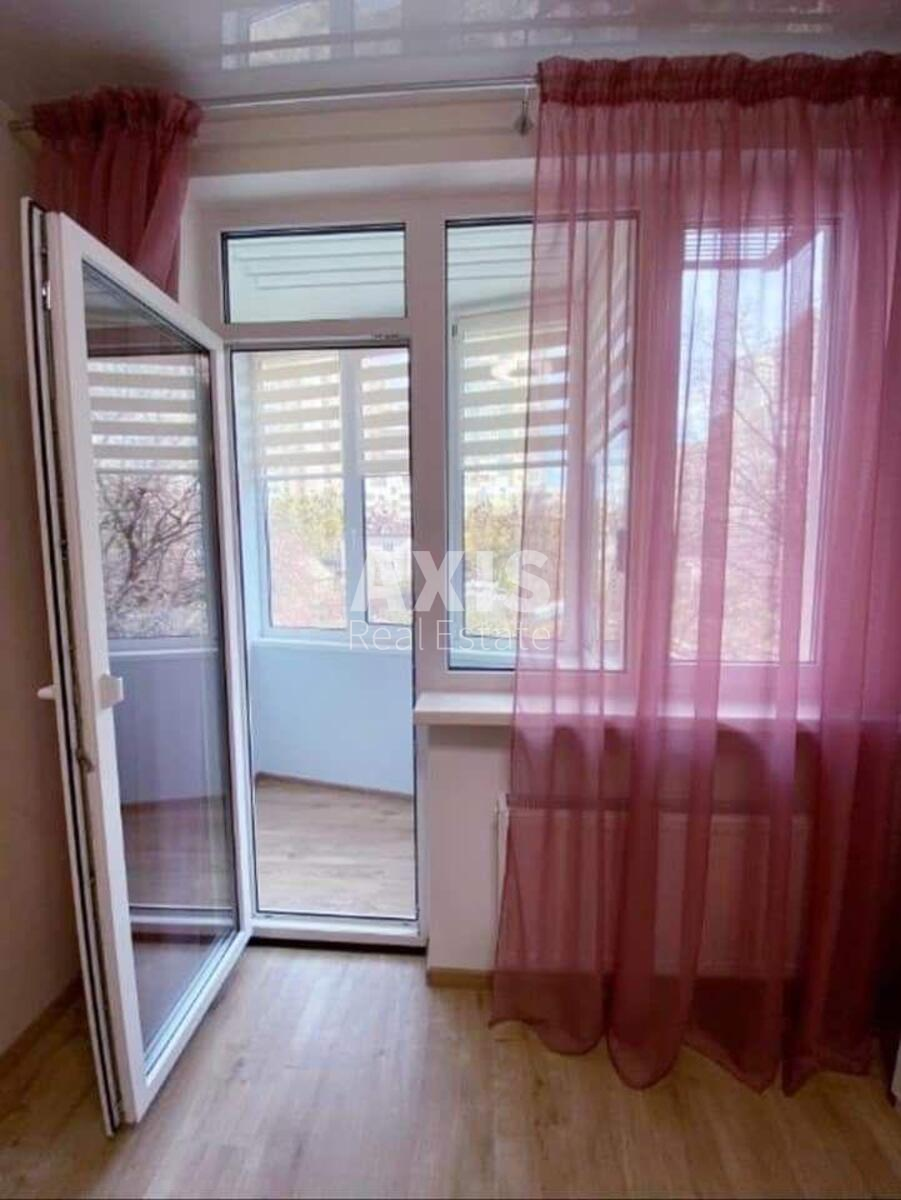 1k apartment vul. Zhabajeva Zhambyla 225