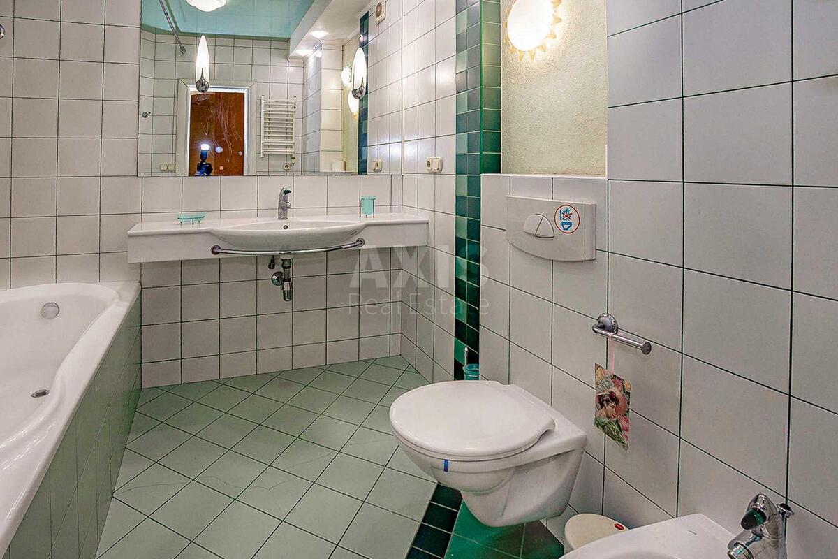 3k apartment pl. Myhajlivs'ka 195765111