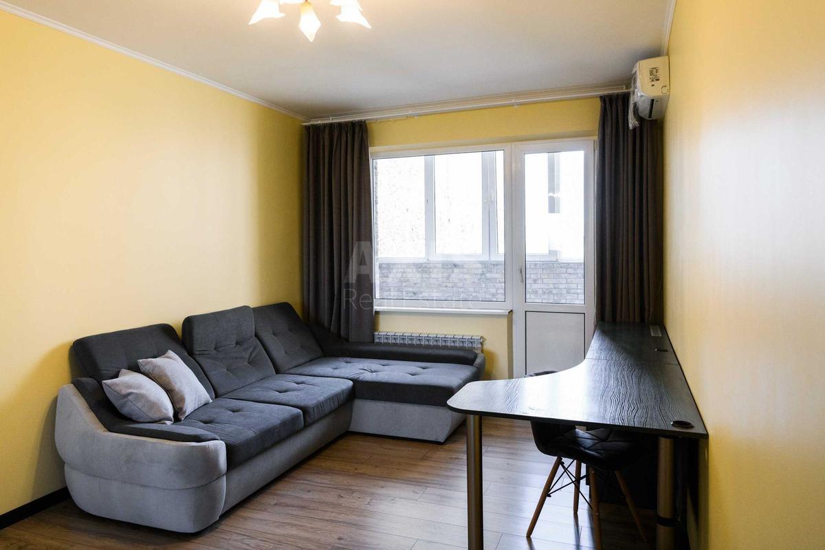 3k apartment pr-t Svobody 320