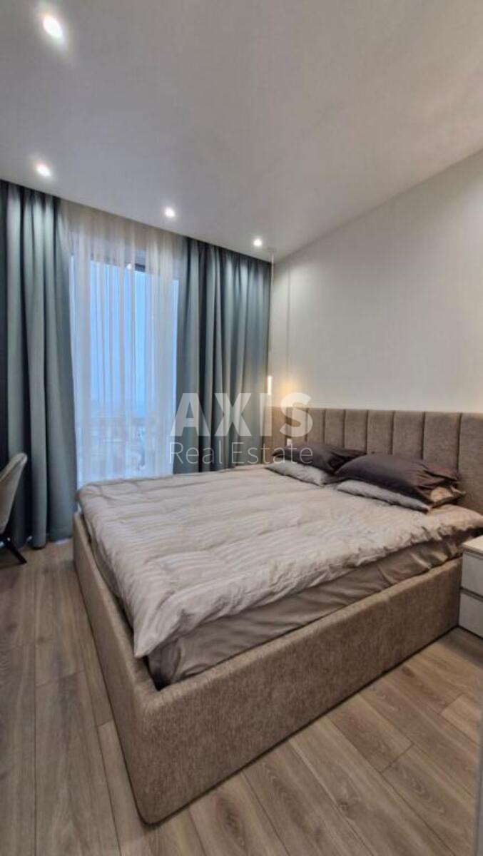 1k apartment vul. Bul'varno-Kudrjavs'ka 170