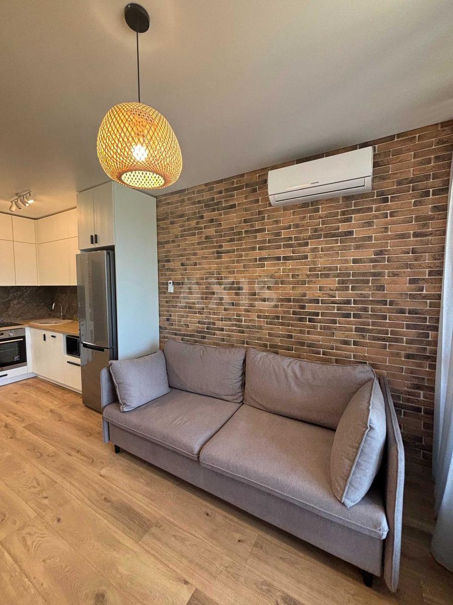 1k apartment vul. Pivnichno-Syrec'ka 1
