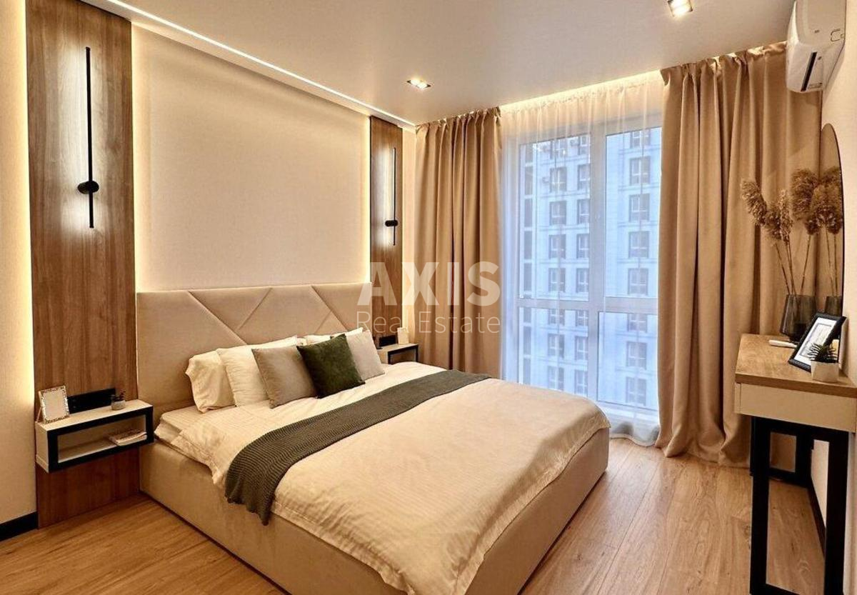 2k apartment vul. Myhajla Maksymovycha 243