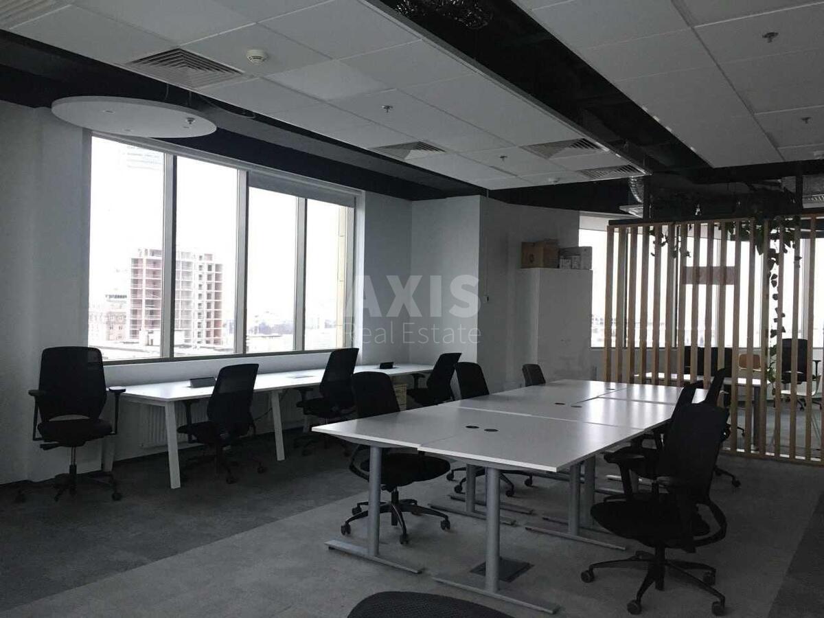 Office vul. Moskovs'ka 32/2, 540m23