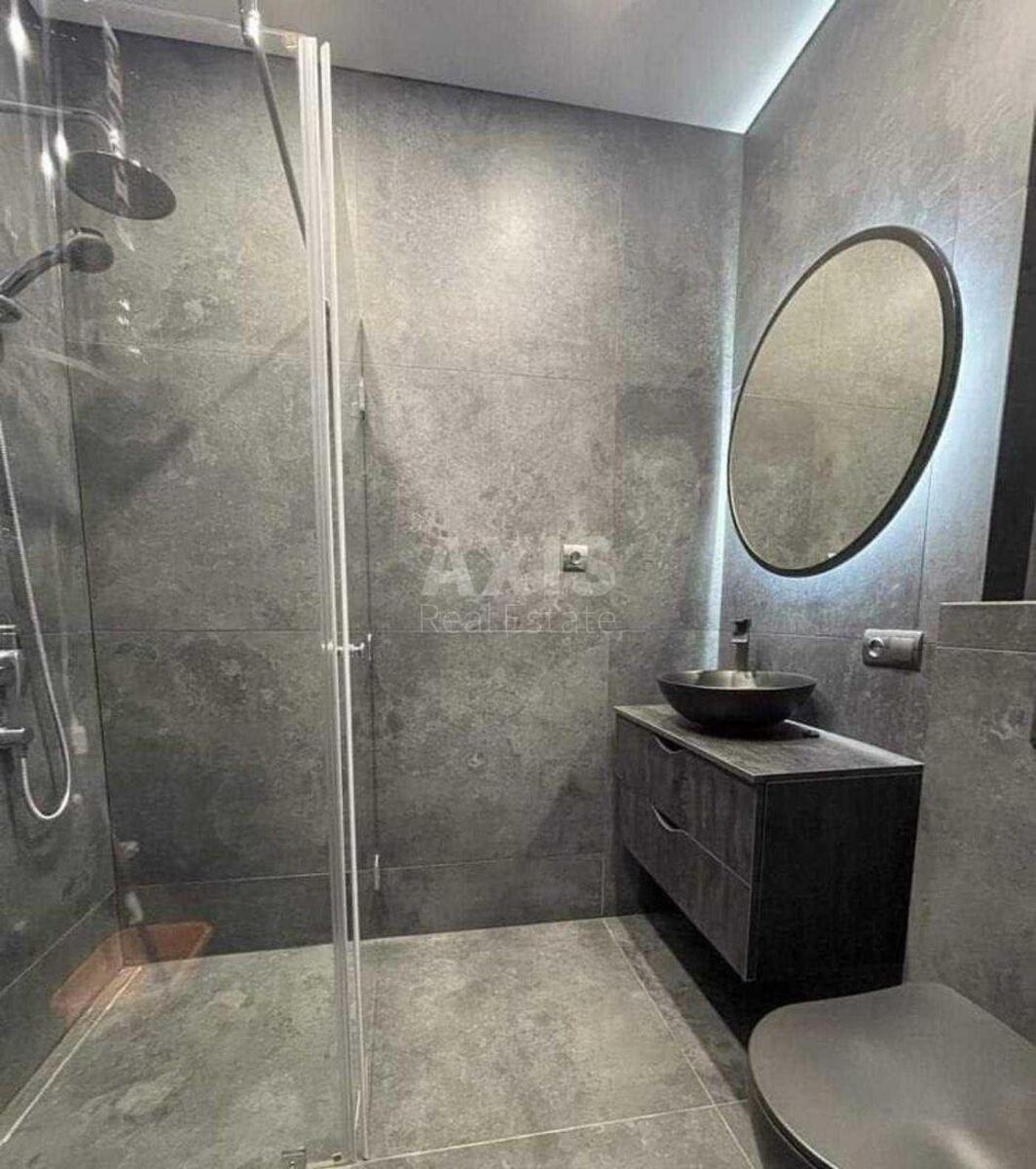 2k apartment nab. Dniprovs'ka 18627855