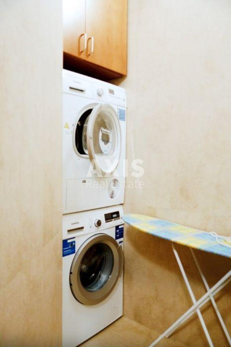 4k apartment vul. Irynyns'ka 5/244844112