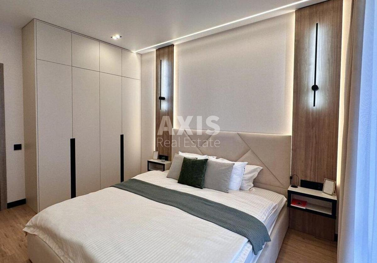 2k apartment vul. Myhajla Maksymovycha 244